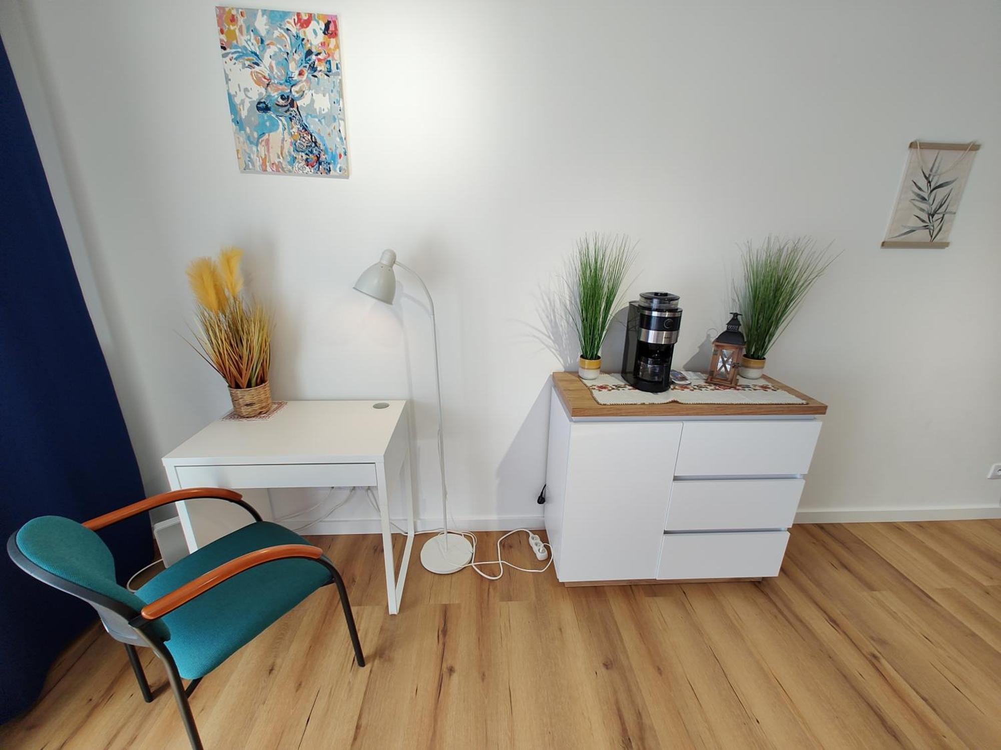 Uroczy Apartament Z Miejscem Na Auto W Garazu Apartamento Varsóvia Exterior foto